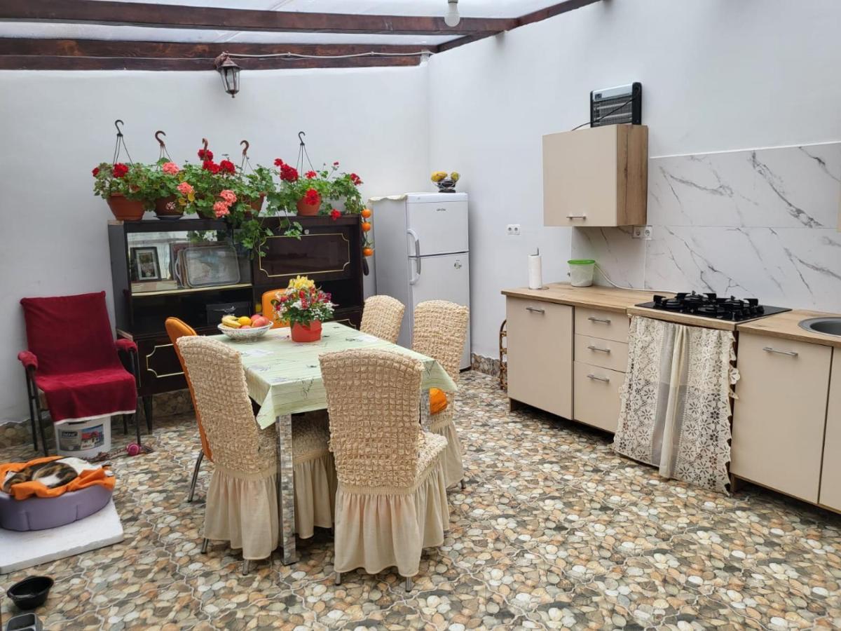 Apartament Cu Terasa Si Gratar Διαμέρισμα Σάτου Μάρε Εξωτερικό φωτογραφία